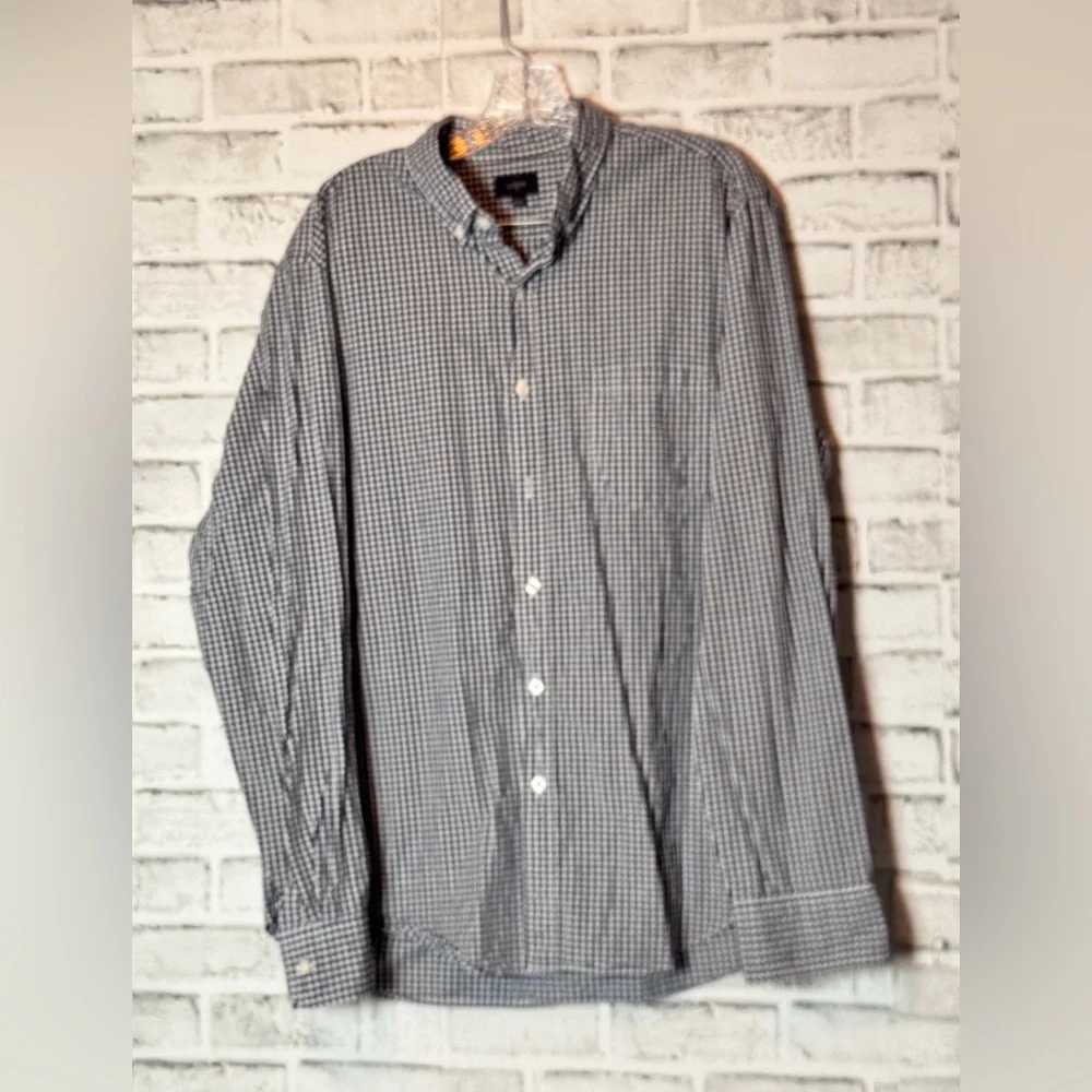 J. Crew Black and White Casual Button Down Shirt Classic Design
